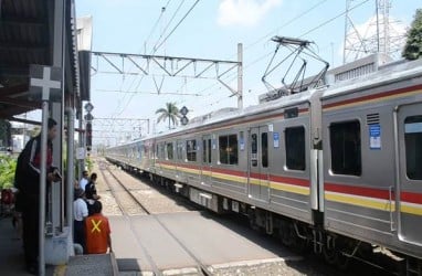 KRL Rangkasbitung Mulai Beroperasi, Antusiasme Pengguna Tinggi