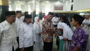 Bank Riau Kepri Santuni 1.000 Anak Yatim di HUT Ke-51