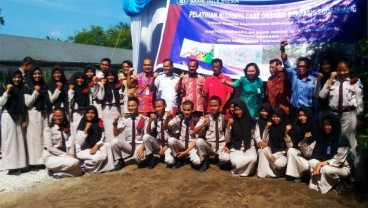 Pakar UGM Latih Siswa SMK Pertanian Pekanbaru Kembangkan Ecofarming