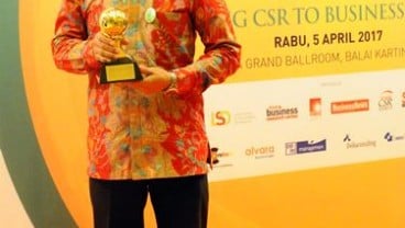 Bio Farma Raih Penghargaan di Ajang Top CSR 2017