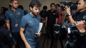 Luis Milla, Pelatih Timnas Indonesia 'Marah' Soal Stadion Patriot