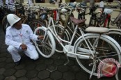 Ribuan Penggemar Sepeda Onthel Jambore di Malang