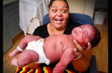 Seorang Wanita Di Australia Melahirkan Seorang Bayi Seberat 6,8 Kg
