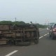 Truk Terguling di Tol Sedyatmo, Lalu Lintas Tersendat