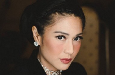 Dian Sastro Tepis Tangan Fans: Ini Komentar Lengkap Dian Sastro di Instagram