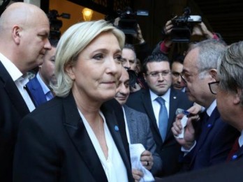 Pilpres Prancis Menuju Putaran Kedua, Le Pen Unggul Sementara
