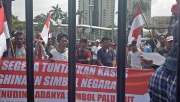 Puluhan Orang Desak Polisi Tuntaskan Kasus Habib Rizieq