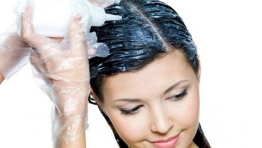 5 Tips Meluruskan Rambut Secara Alami