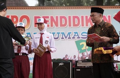Pemerintah Siapkan 10.000 Buku per Wilayah di Indonesia
