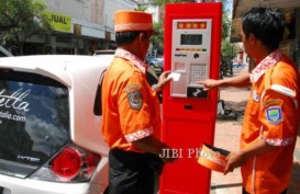 Ahok dan Sandiaga Uno Beda Pendapat Soal Parkir Meter