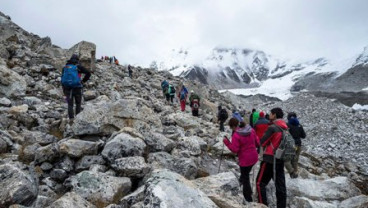 Pendaki Amatir Sebabkan Gunung Everest Lebih Berbahaya