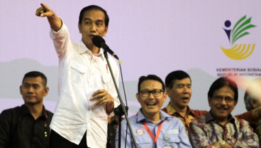 Penertiban Ormas Anti-Pancasila : Presiden Jokowi Serahkan ke Wiranto