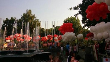 Banjir Bunga Surut, Kini Giliran Banjir Balon di Balaikota