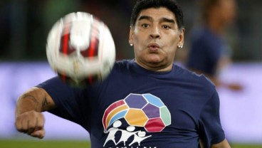 Maradona Dipercaya Latih Klub UEA Al Fujairah