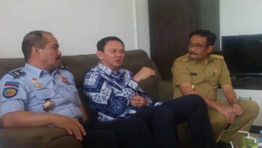 AHOK DIVONIS 2 TAHUN : Djarot Kunjungi Ahok di Cipinang