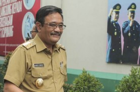 AHOK DIVONIS 2 TAHUN : Djarot, Pak Ahok yang Sabar