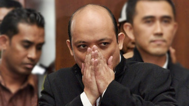 Novel Disiram Air Keras : Polisi Akan Periksa Keluarga AL