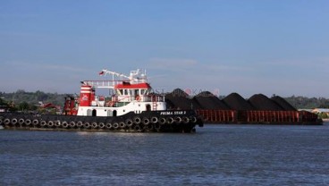 Juru Mudi Tidur, Tugboat Batubara Tabrak 6 Rumah Warga