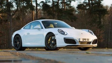 Porsche Rayakan 1 Juta Unit 911