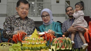 HUT KE-75: Diserang Medsos Antipluralisme, JK Bilang Teman Dekatnya Orang China