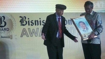 BISNIS INDONESIA AWARD 2017: 14 Emiten Konsisten Bertumbuh, Jahja Setiaatmadja Jadi Best CEO