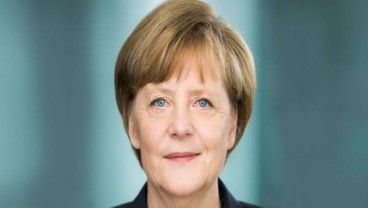 Angela Merkel : Jerman Tak Mampu Bikin Sejuta Mobil Listrik hingga 2020