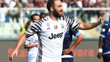 Gonzalo Higuain Jadi MVP Musim Ini