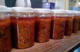 BI Latih Ibu PKK Olah Cabai Jadi Sambal Kemasan