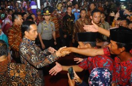 Presiden Bagikan Sertifikat Tanah di Malang