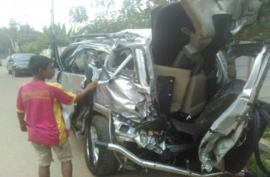 Kecelakaan Perlintasan Kereta Tanpa Palang Tewaskan 2 Remaja