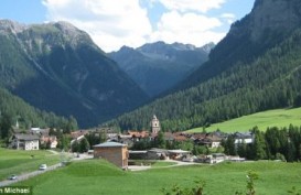 Di Wilayah Swiss Ini, Turis Berfoto Akan Dikenakan Denda