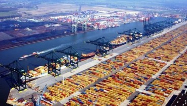 PELABUHAN BARU : Port of Rotterdam Masuk di Kuala Tanjung