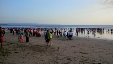 PAYUNG HUKUM PAKET WISATA : Bali Wacanakan Standardisasi Harga