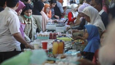 Tak Hanya Kuliner, Kampung Ramadhan Diramaikan Fashion Pebisnis Lokal