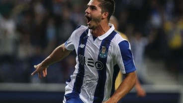 Rp565,44 Miliar, Milan Boyong Andre Silva dari Porto