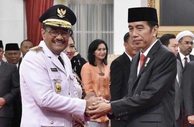 Jokowi Lantik Djarot Saiful Hidayat Jadi Gubernur DKI Jakarta