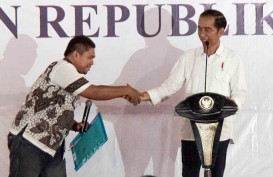 Presiden Jokowi Serahkan 2.550 Sertifikat Tanah