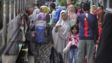 MUDIK LEBARAN : 'Gerbong Uang' KAI Bertambah