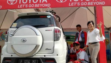 Posko Siaga 24 Jam Toyota Siap Servis 850 Kendaraan Pemudik di Cikampek