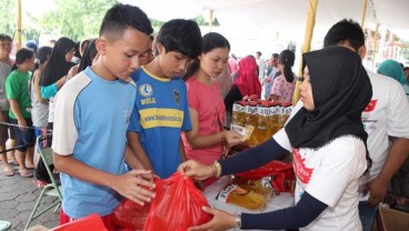 Warga Padati Bazaar Rakyat Muhammadiyah Larizmu