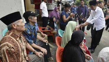 Jokowi Minta Pernyaluran Beras Sejahtera Terus Dilaporkan