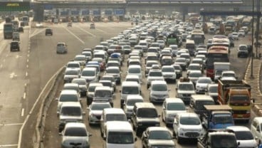 Info Mudik: Cairkan Kepadatan di Gerbang Tol Cikarang Utama, Pemudik Dialihkan ke GT Cikarang Barat