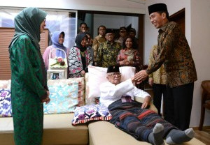 Jenguk Mang Ihin, Jokowi: Beliau Minta Pancasila Dijaga