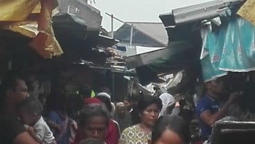 JELANG LEBARAN: Pasar Tradisional di Tangerang Masih Ramai