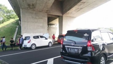 Macet Di Kanci, Arus Lalin Diarahkan Keluar Ciperna