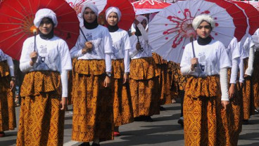 Begini Cara Warga Pekalongan Lestarikan Batik