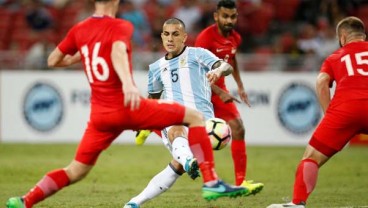 Gelandang Timnas Argentina Paredes Tinggalkan Roma