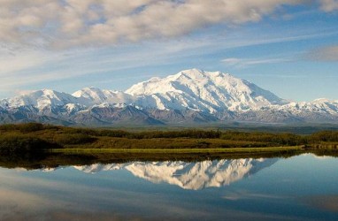 Mahasiswi Unpar Taklukkan Puncak Tertinggi di Amerika Utara