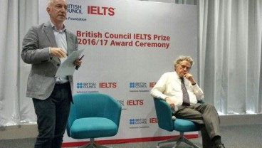 Dua Mahasiswa Raih IELTS Prize 2017 British Council