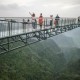 Berlibur ke China? Coba Sensasi Skywalk Terpanjang di Dunia